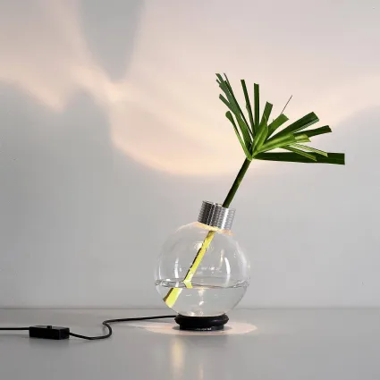 Lampada Bulbovaso da tavolo di Vesoi
