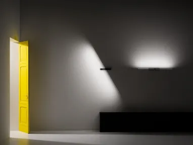 Lampada a parete direzionabile in alluminio Dovevuoi di Vesoi