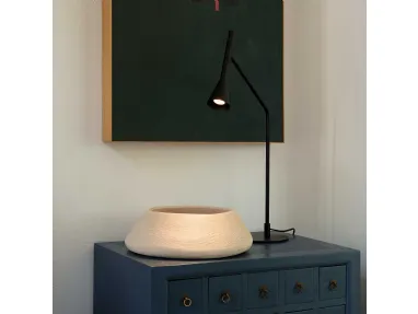 Lampada da tavolo Diesis  in metallo verniciato con diffusore orientabile in rotazione e inclinazione di Ideal Lux