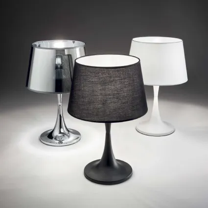 Lampada da tavolo London in metallo con cappello in tessuto o PVC di Ideal Lux