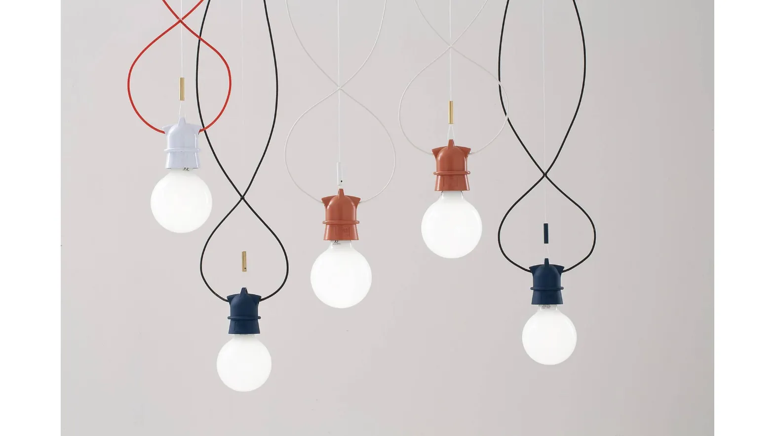 Lampada a sospensione su speciale cavo elettrico con corpo in alluminio verniciato Lumen di Vesoi