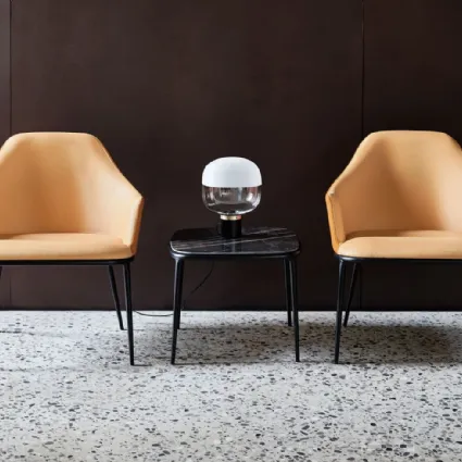 Lampada con diffusore in vetro trasparente e satinato e base in metallo in colore nero e oro Ghost Tavolo di Midj