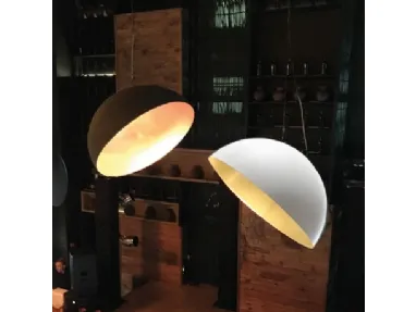 Lampada a sospensione inclinata in metallo verniciato bianco o nero Nemo Degree di Adriani e Rossi