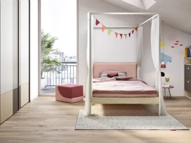 Cameretta componibile con letto a baldacchino e armadio ad ante scorrevoli Kids space 06 di Nidi
