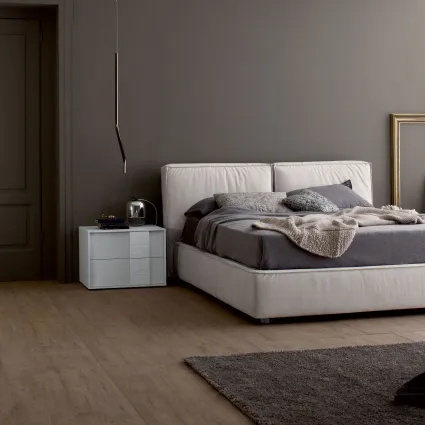 Letto in tessuto imbottito con testiera e box contenitore Beauty Spagnol Mobili