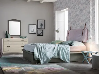 Letto con contenitore e testiera a cuscino con cinghie di cuoio Everyday Helios di Callesella