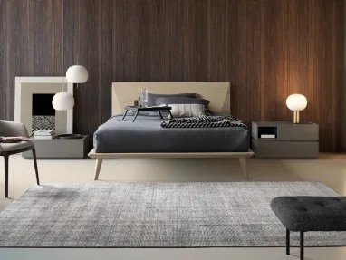 Letto di design in legno con testiera sfaccettata Kiru di Dall'Agnese