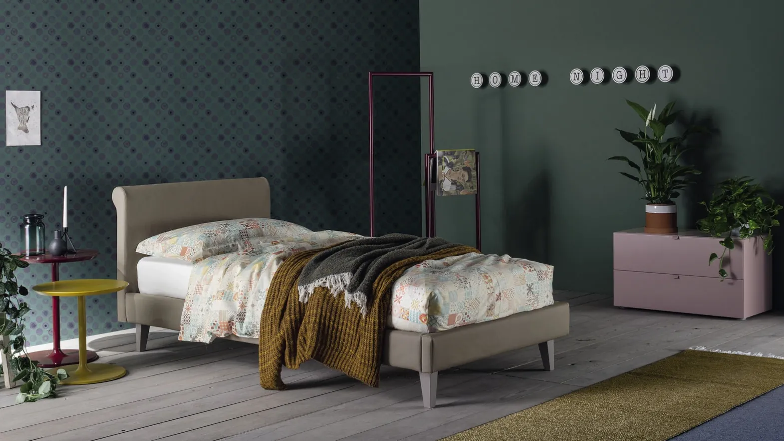 Letto Singolo in tessuto con testiera Camelia Mod 30 di Twils