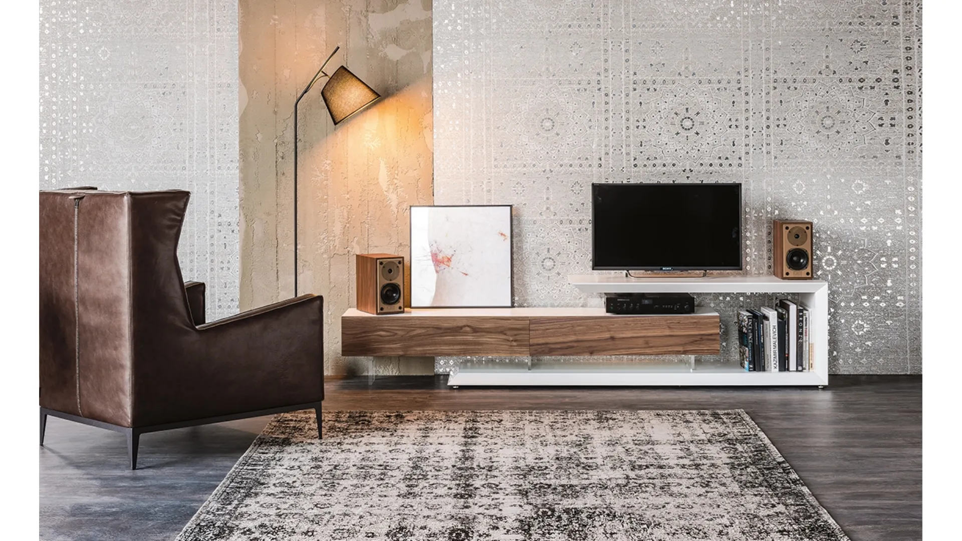 Mobile Porta Tv Omega in MDF impiallacciato con finitura ebano e top in ceramica marmo nero di Stones