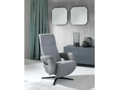 Poltrona relax Z001 in tessuto con base in metallo di Stones