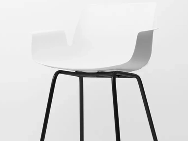 Sedia Igloo in polipropilene di Fratelli Mirandola