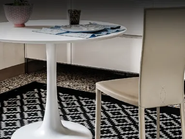 Tavolo rotondo in cristallo laccato bianco Hugo Bistrot di Cattelan Italia