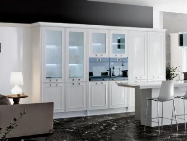 Cucina con isola Q.Elizabeth 01 in laccato lucido bianco di Spagnol Cucine