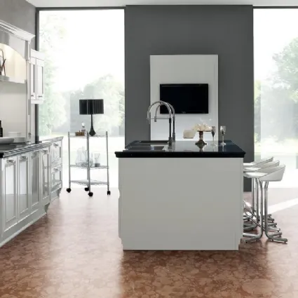 Cucina Classica con isola in laccato bianco lucido e top in pietra nera Q Elizabeth 03 di Spagnol Cucine