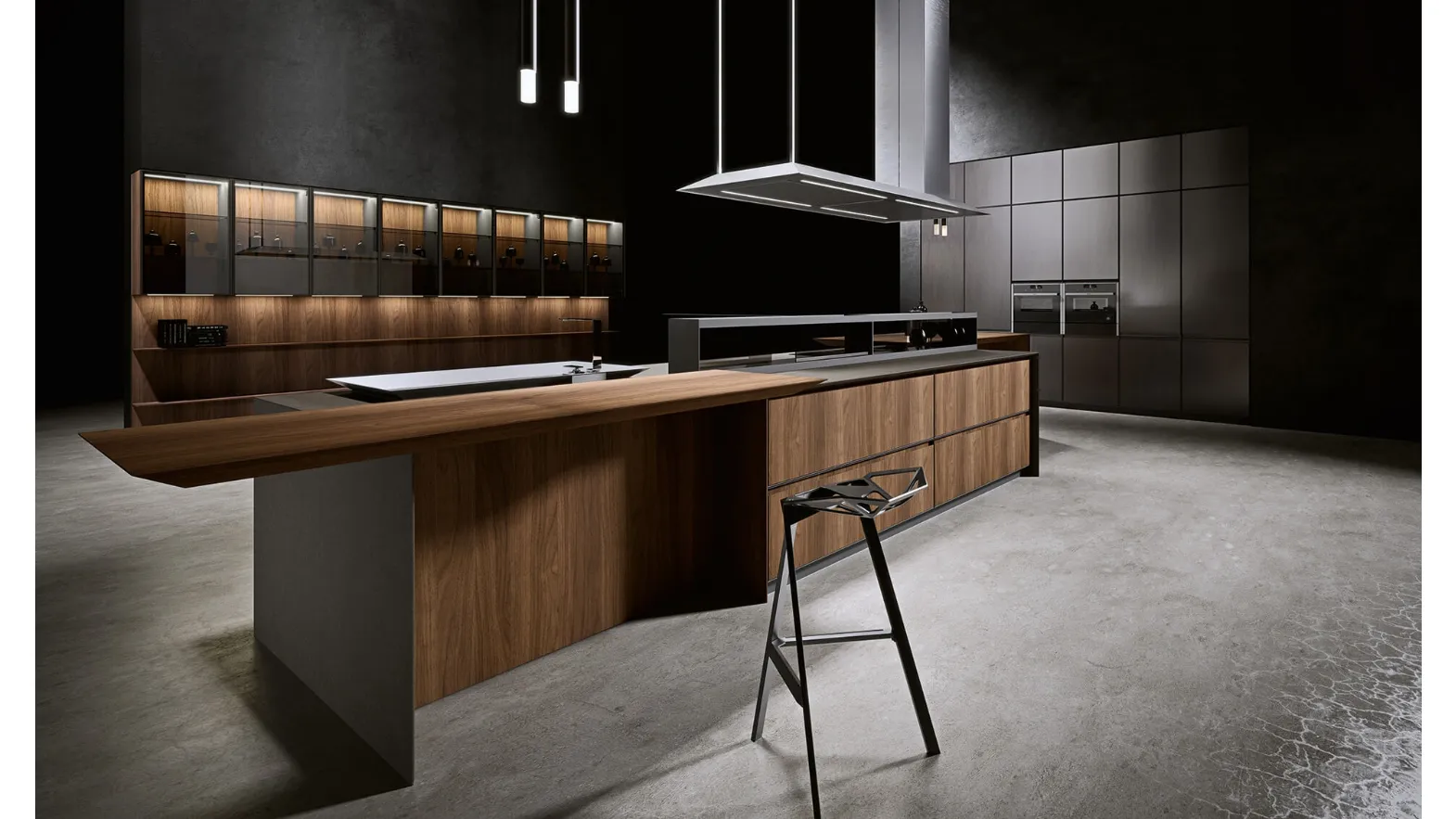 Cucina Design lineare in impiallacciato Noce Canaletto con top in agglomerato di quarzo AkB 08 03 di Arrital