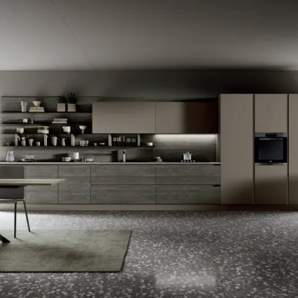 Cucina Moderna lineare Piana Tropea in melaminico Rovere grigio, laccato Tortora opaco e top in laminato Graniglia chiara di Imab