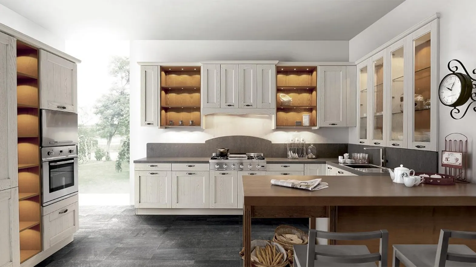 Cucina Shabby Chic angolare in décapé Canapa con pensili in vetro Riva 68 15 di Spagnol Cucine