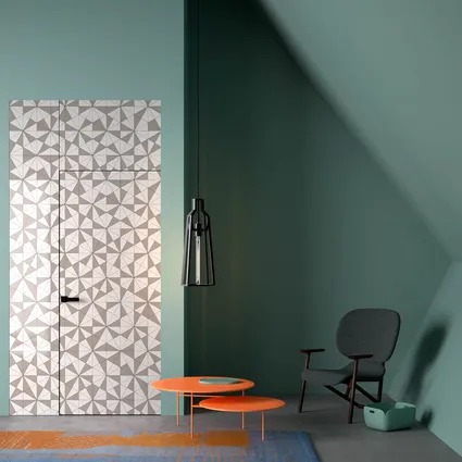 Porta battente effetto filomuro per interni Boisè Boiserie rivestita con tapezzeria di Albed